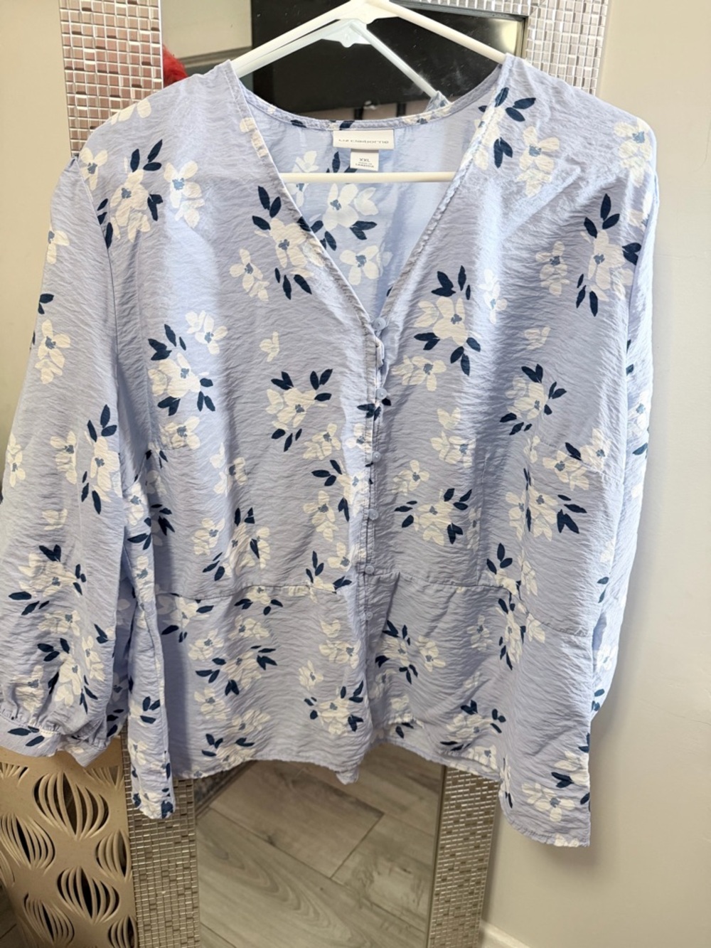 Liz Claiborne Light Blue Floral V-Neck Blouse